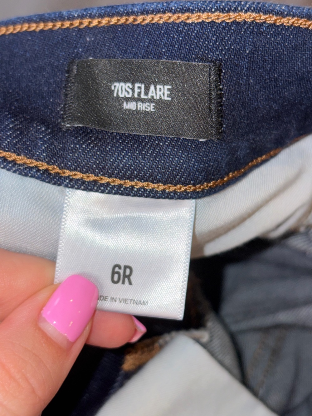 Express 70s Flare Mid Rise Dark Wash Jeans Size 6R - Picture 7 of 8